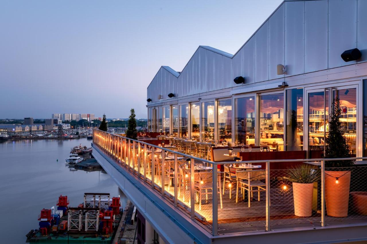 Renaissance Bordeaux Hotel Exterior photo