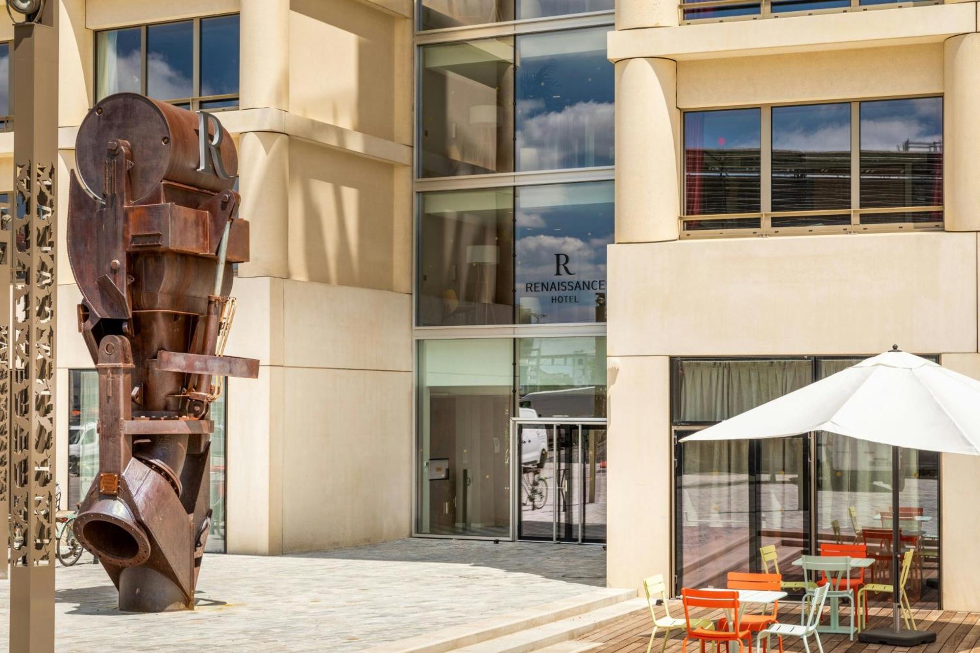 Renaissance Bordeaux Hotel Exterior photo